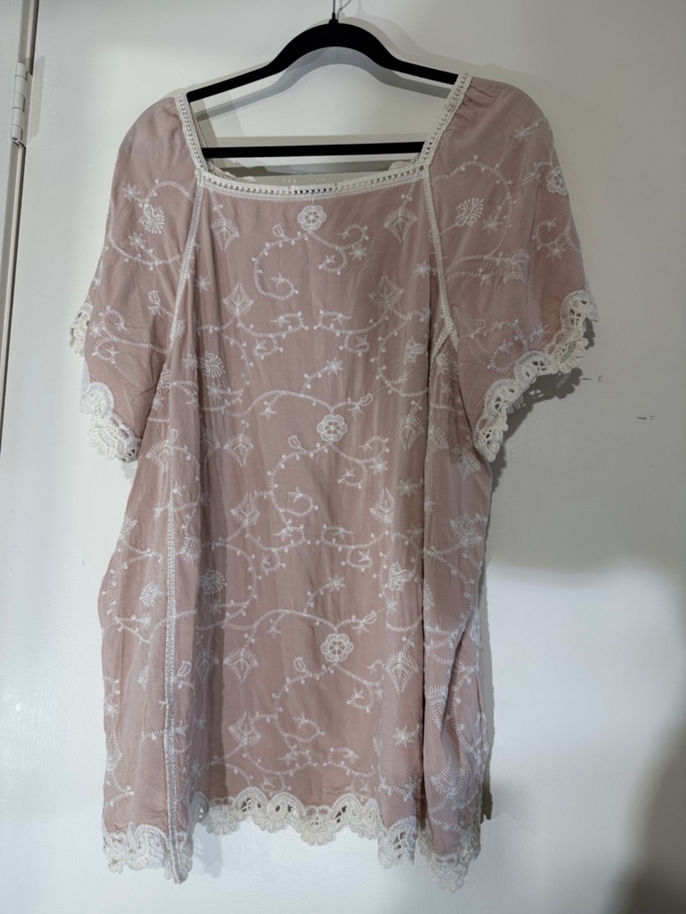 Democracy Embroidery Lace-Trim Boho Tunic in Dusty Rose Size 3X - Picture 2 of 5